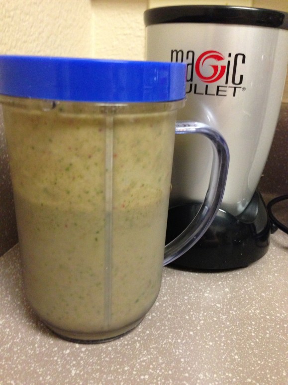 This. Makes. Blending. Things. So. Easy. And it's so clean. And it's so small. It's PERFECT!